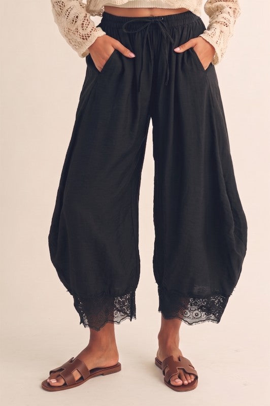 BOHO LACE TRIM BARREL BALLOON PANTS