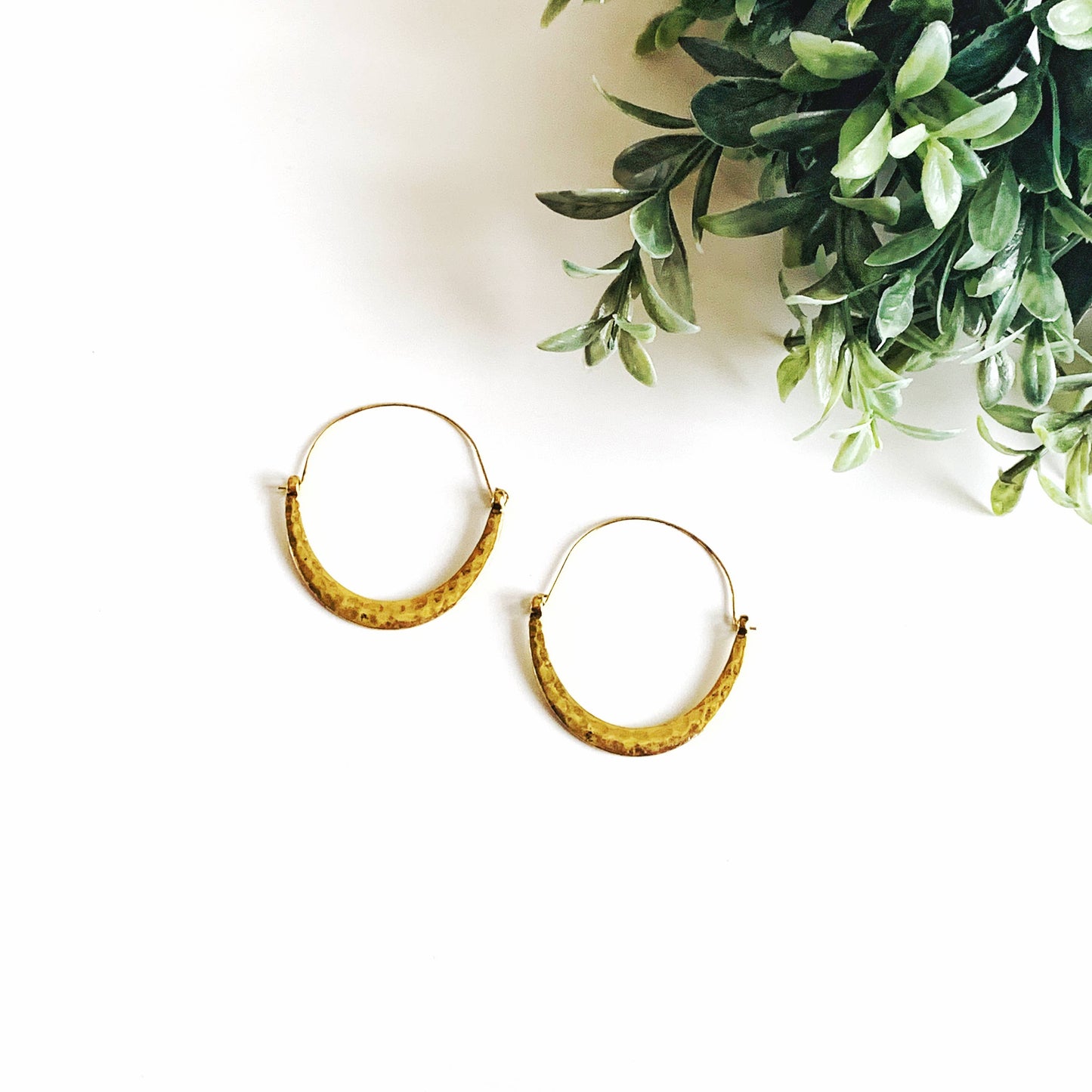 Funky Monkey Fashion - Crescent Shape Delicate Earring - Gold