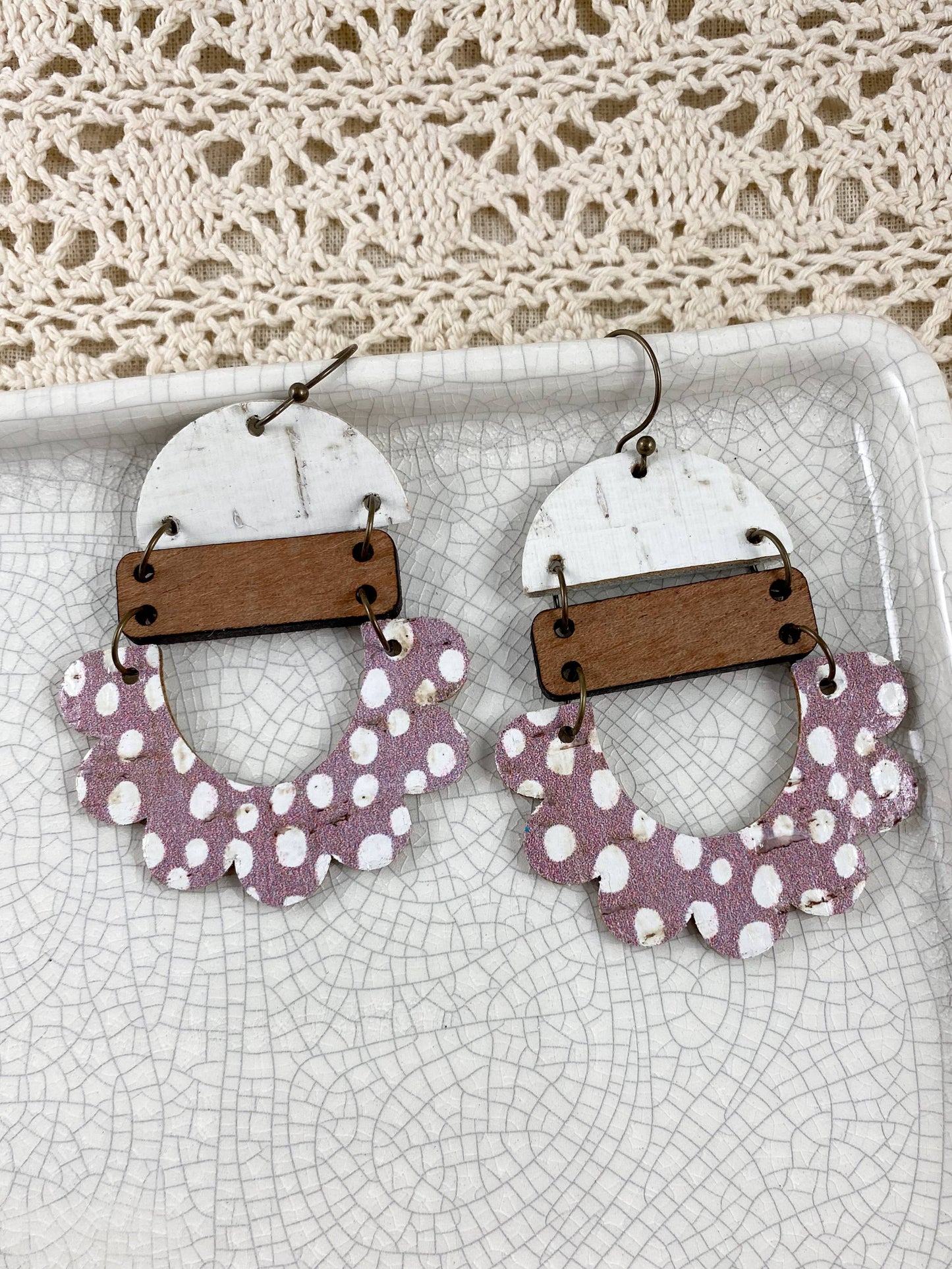 Anabelle+Oak - Mauve Scalloped Drops