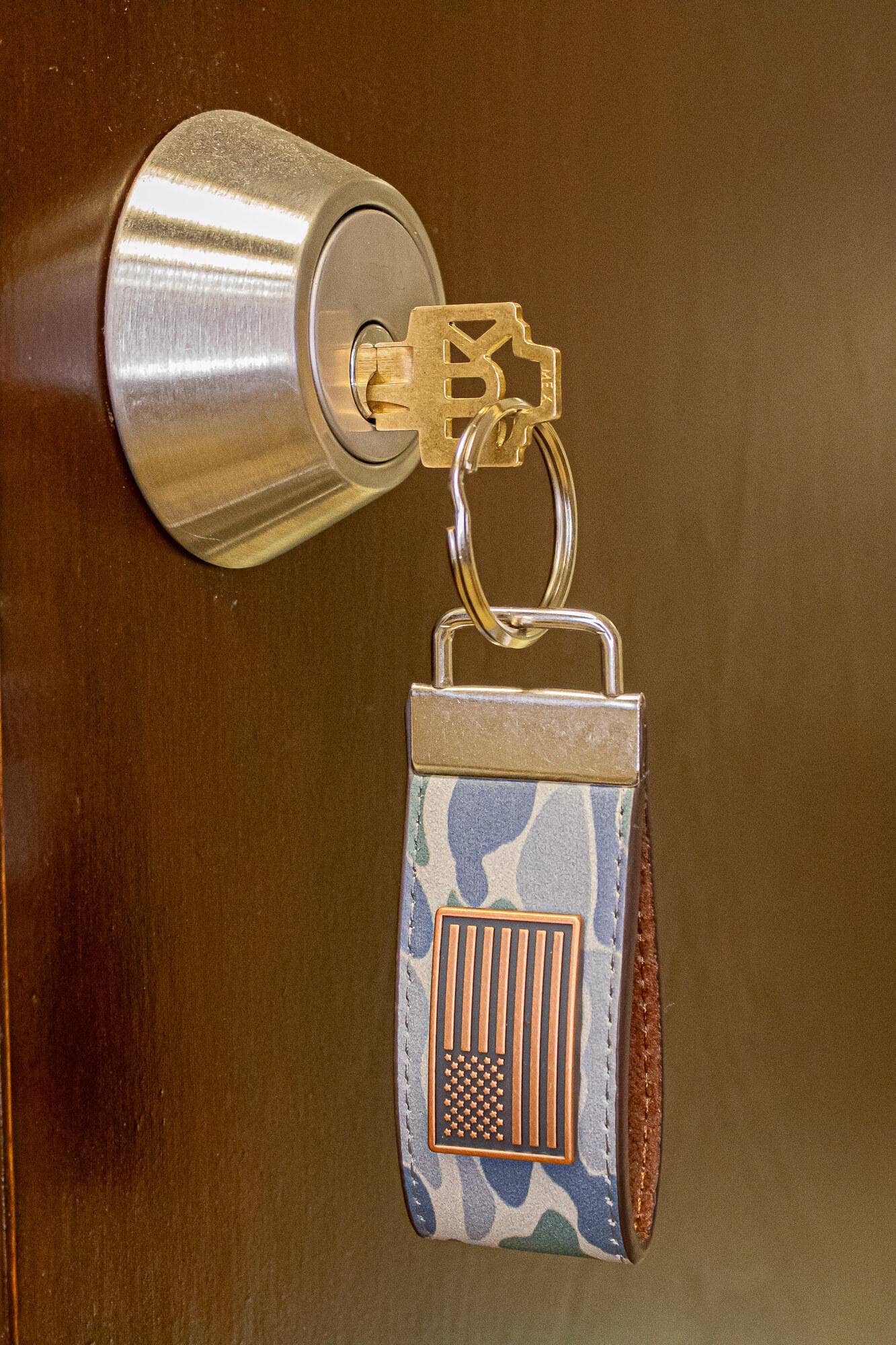 USA Flag Old School Camo Leather Loop Keychain.