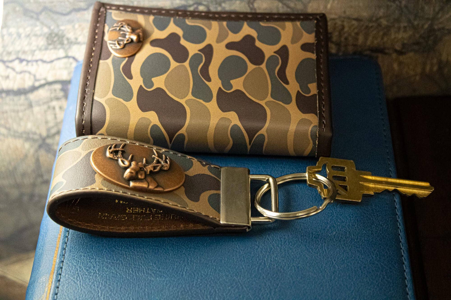 Zep-Pro - Buck Hunting Old School Camo Leather Loop Keychain.