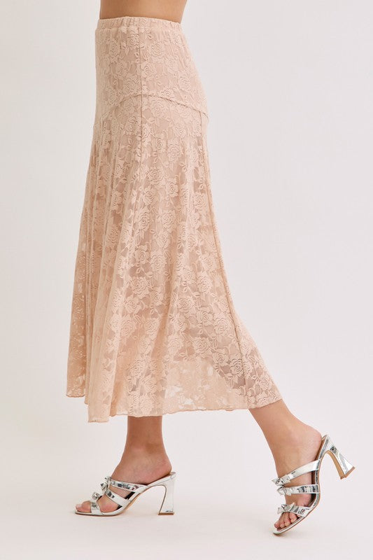 LACE SKIRT IN NUDE BLUSH