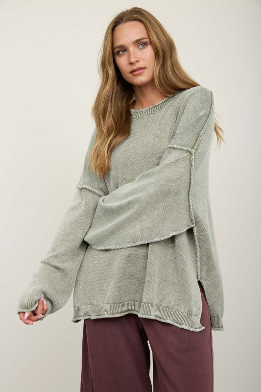 WASHED RAW EDGE SWEATER - OLIVE