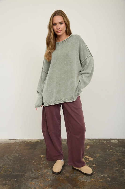 WASHED RAW EDGE SWEATER - OLIVE