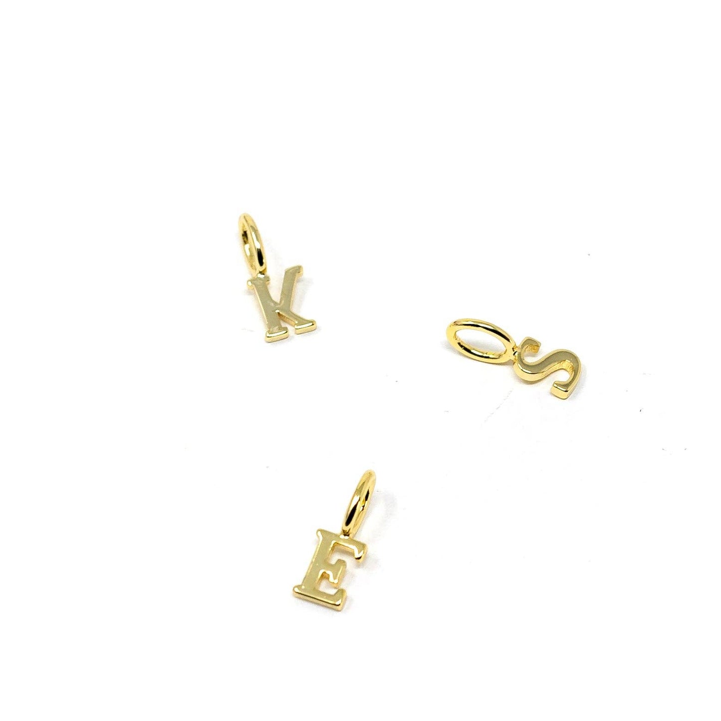Solid Initial Charm: Gold / L