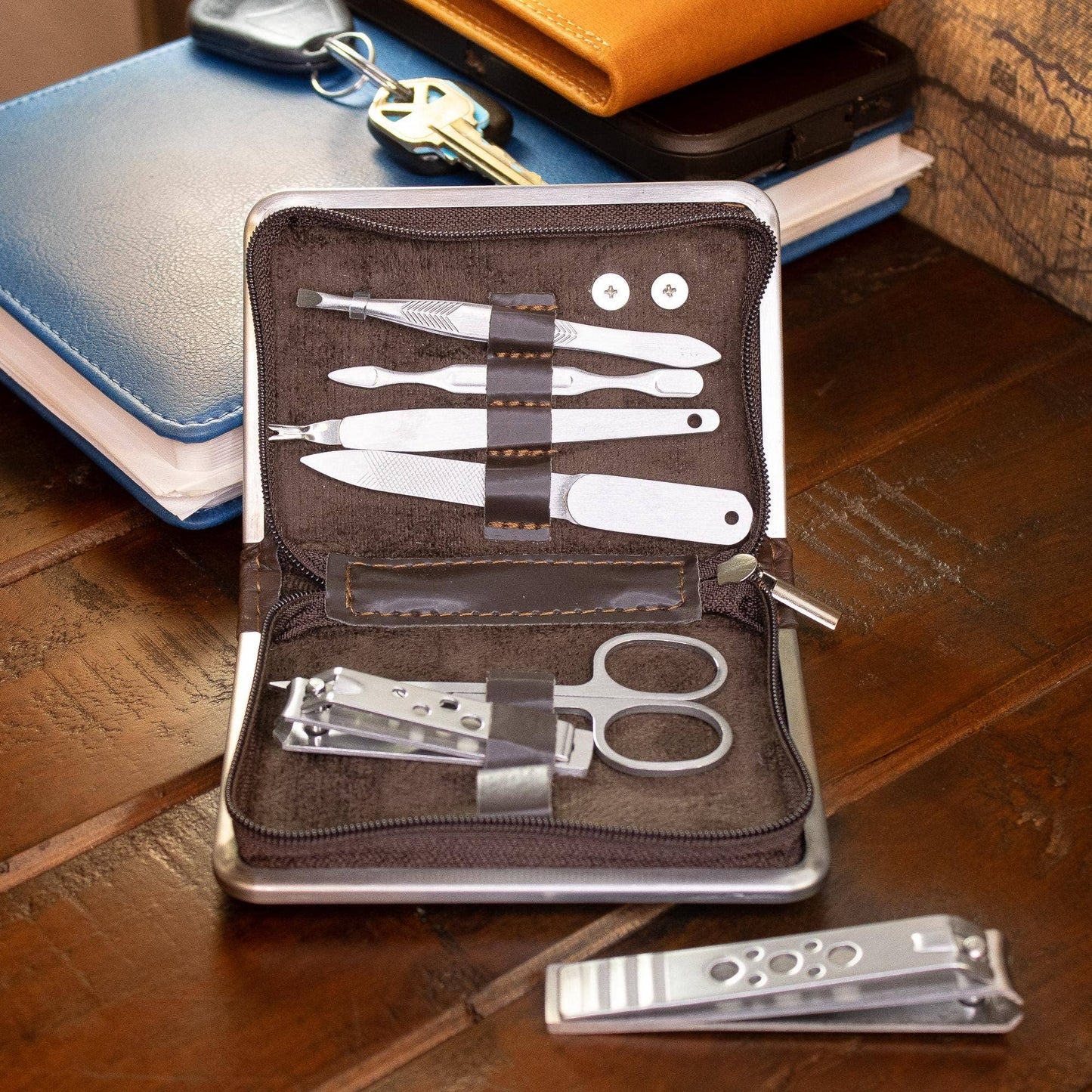 Shotgun Shell Manicure Grooming Set.