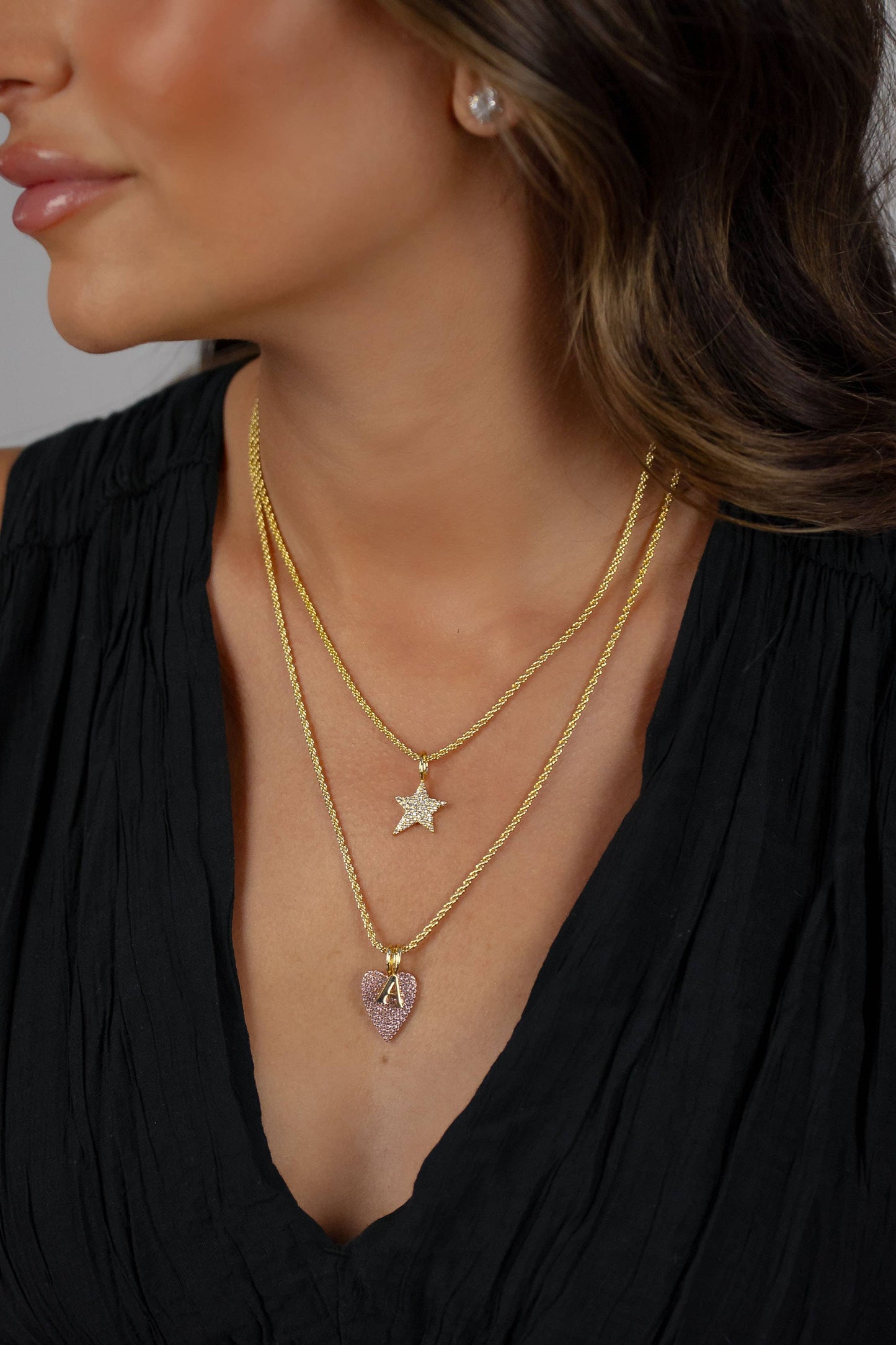 Solid Initial Charm: Gold / M