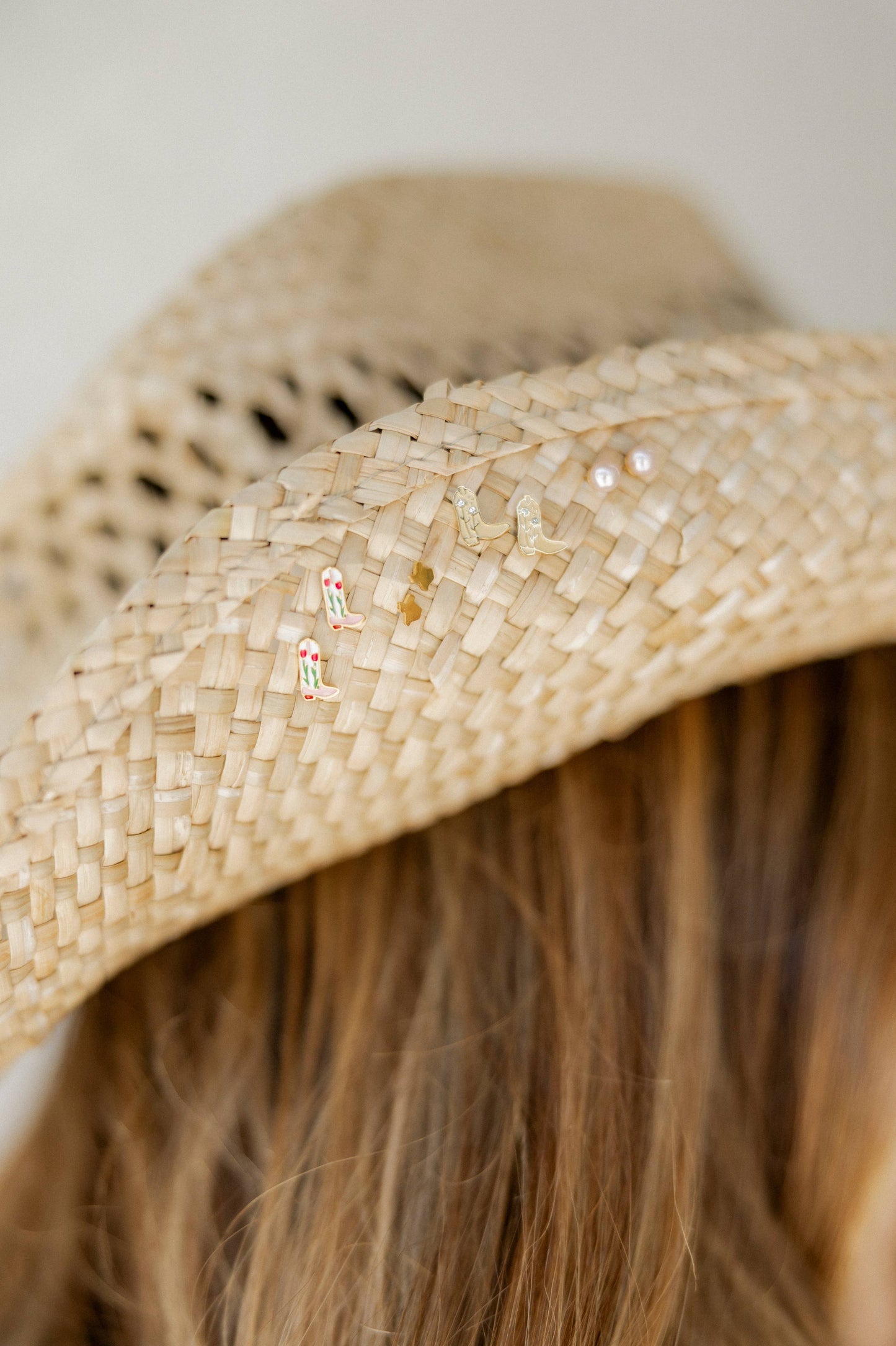 Screwback Stud Earrings - Daisy Cowgirl Boot