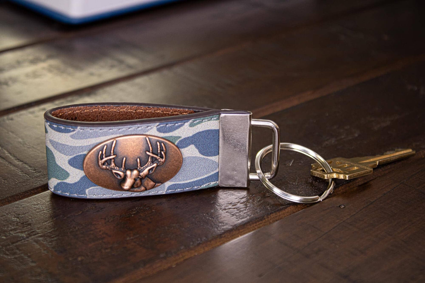 Zep-Pro - Buck Hunting Old School Camo Leather Loop Keychain.