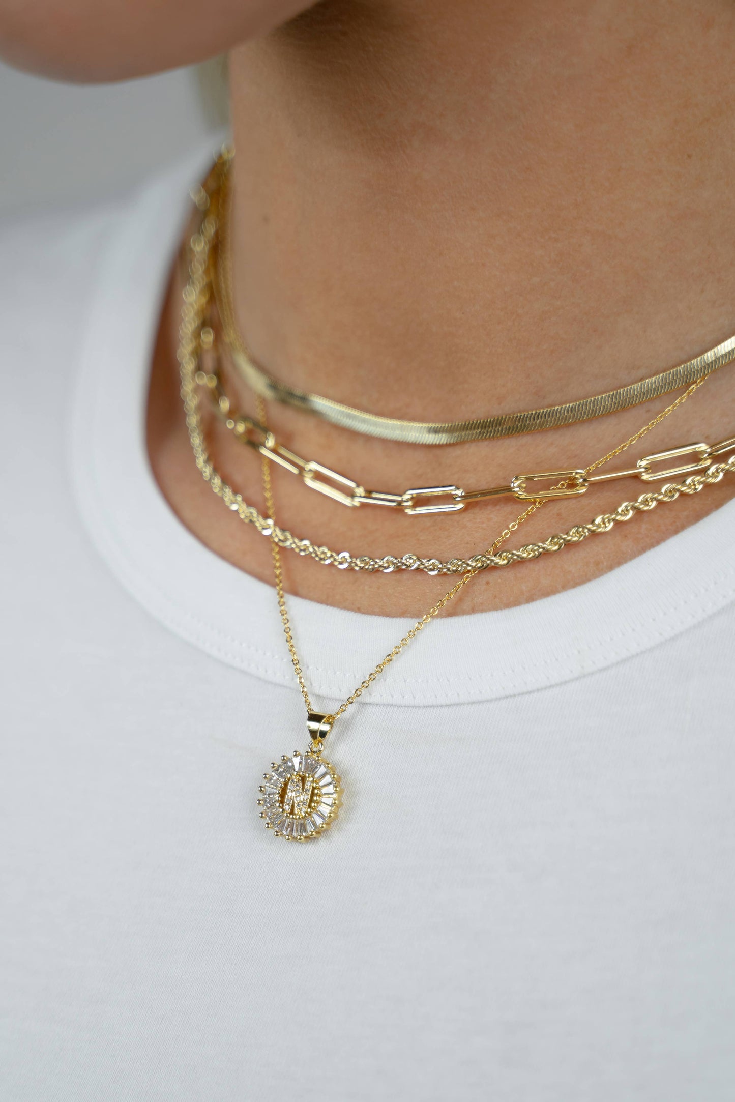 The Leo Chain (Essentials Collection)