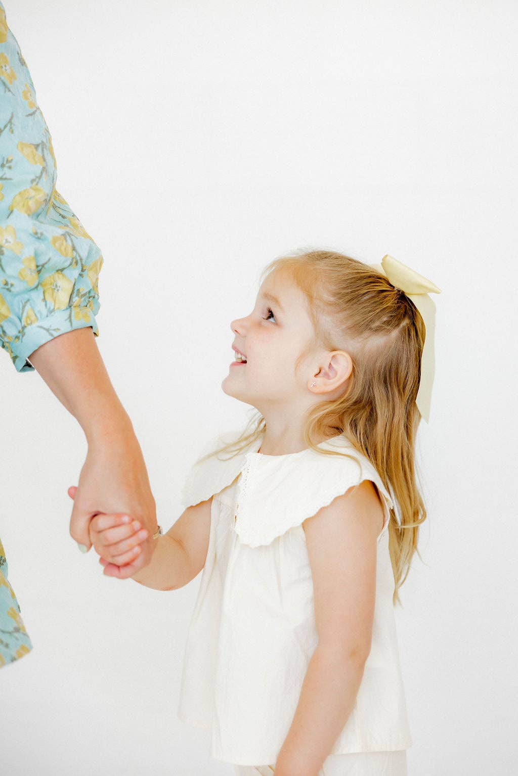 Screwback Stud Earrings - Clara Cross Gold