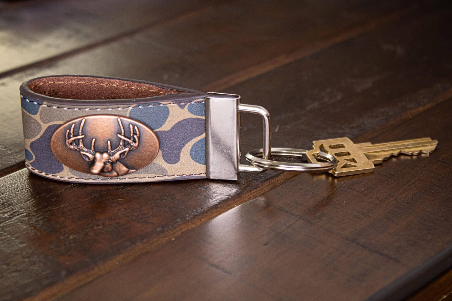 Zep-Pro - Buck Hunting Old School Camo Leather Loop Keychain.
