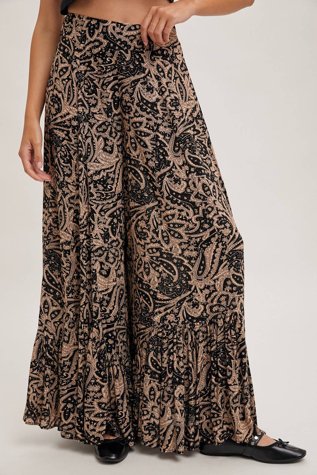 PAISLEY PRINT WIDE RUFFLED PANTS