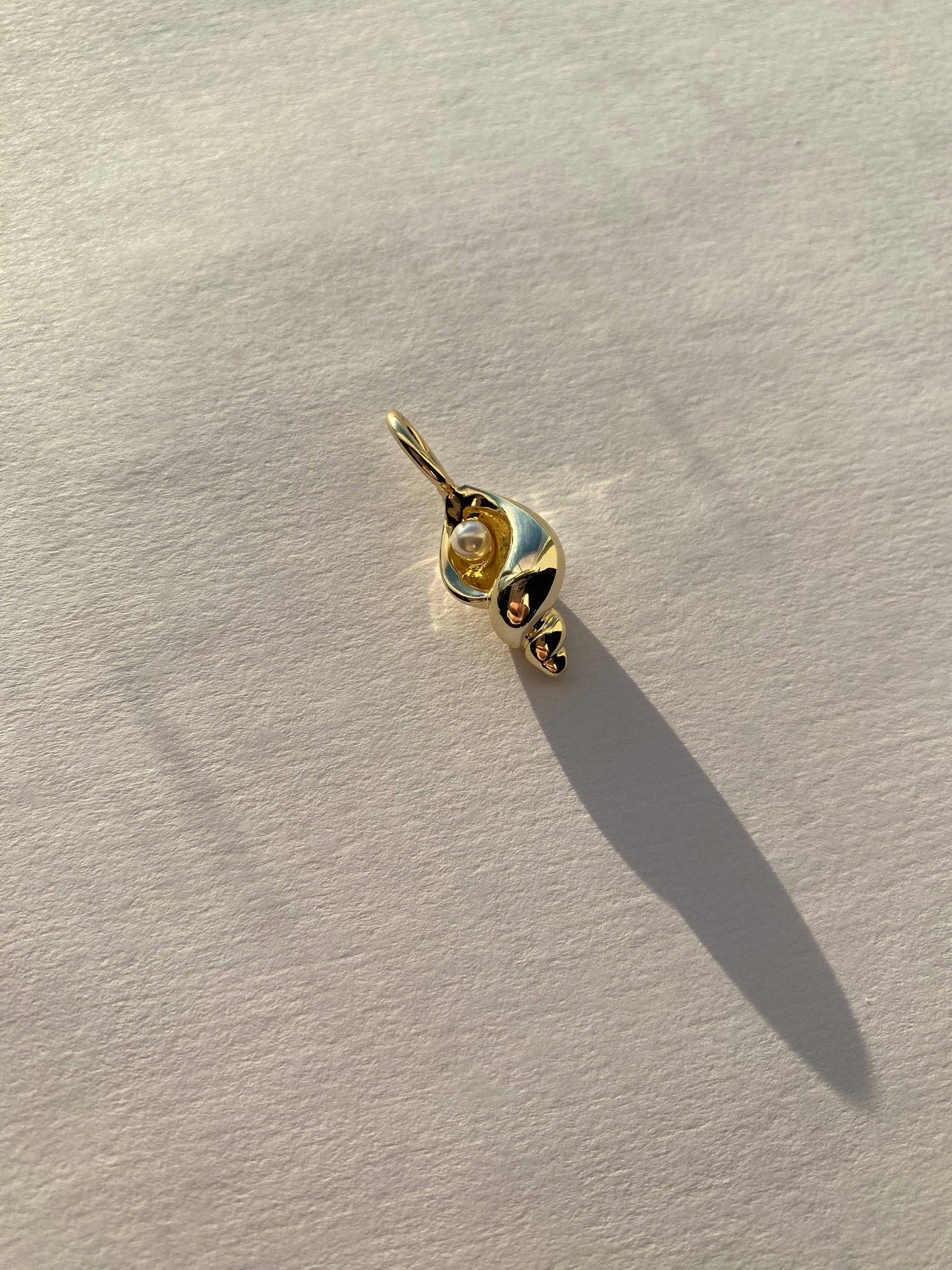 Hampton Shell and Pearl Charm 