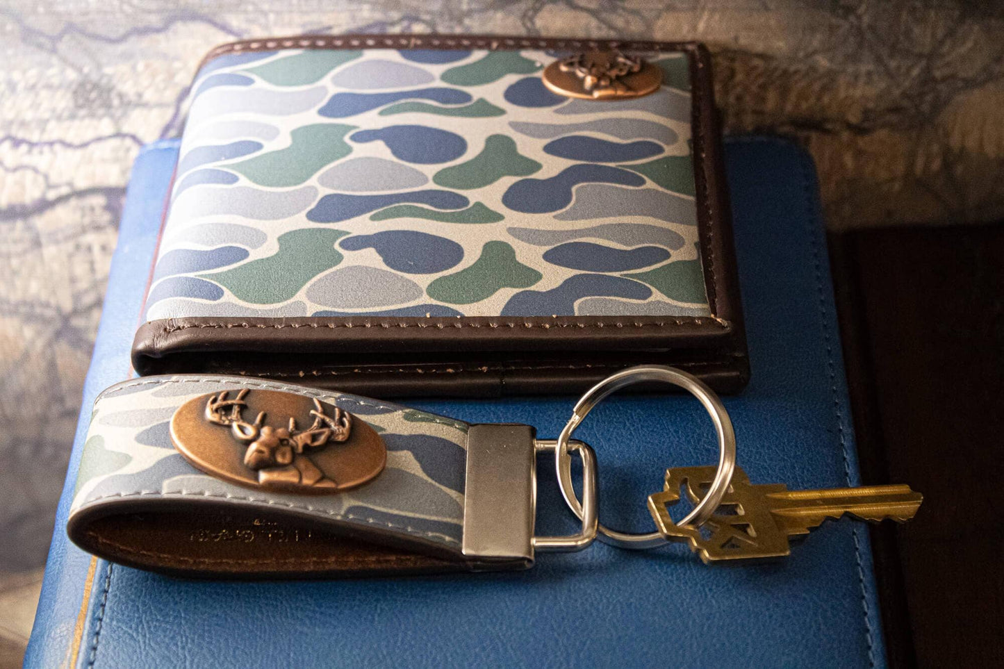 Zep-Pro - Buck Hunting Old School Camo Leather Loop Keychain.